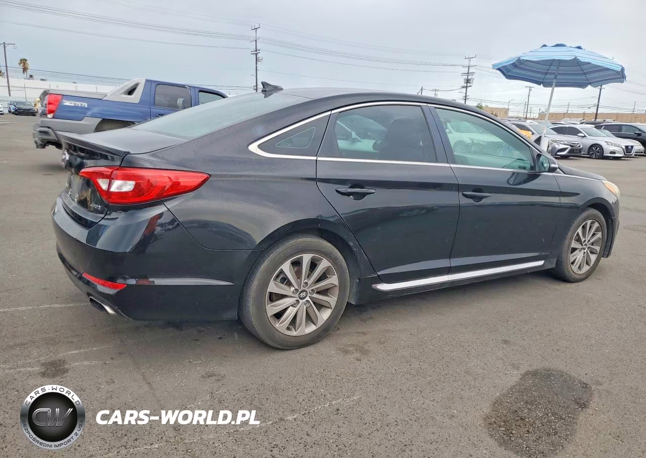 2015 Hyundai Sonata Sport VIN:5NPE34AFXFH254057 - 3