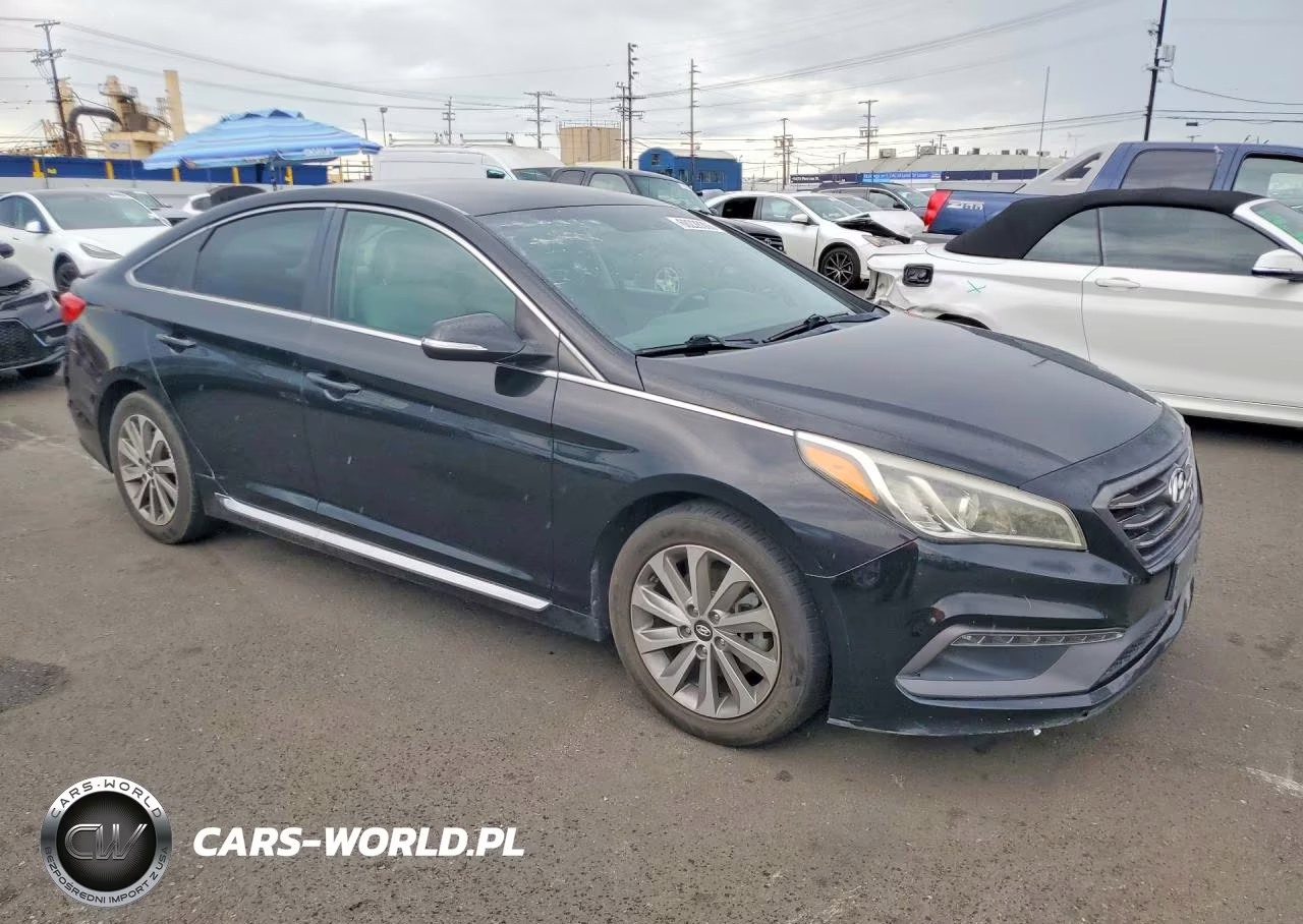 2015 Hyundai Sonata Sport VIN:5NPE34AFXFH254057 - 4