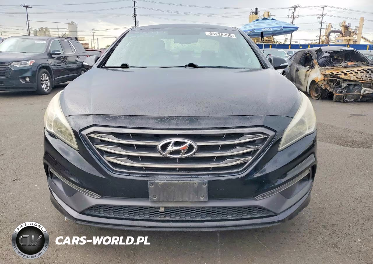 2015 Hyundai Sonata Sport VIN:5NPE34AFXFH254057 - 5
