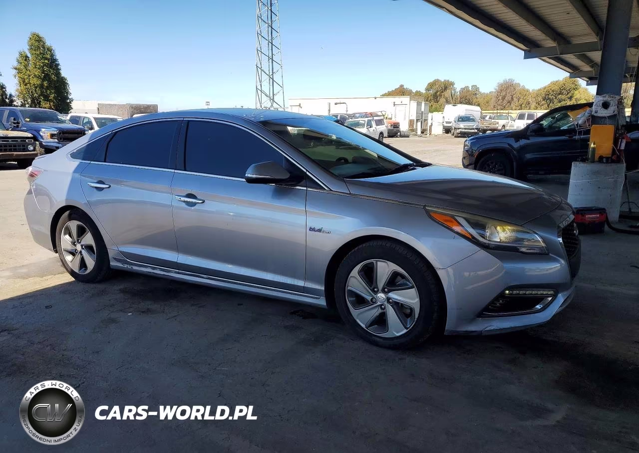 2016 Hyundai Sonata Hybrid Limited VIN:KMHE34L19GA022216 - 4