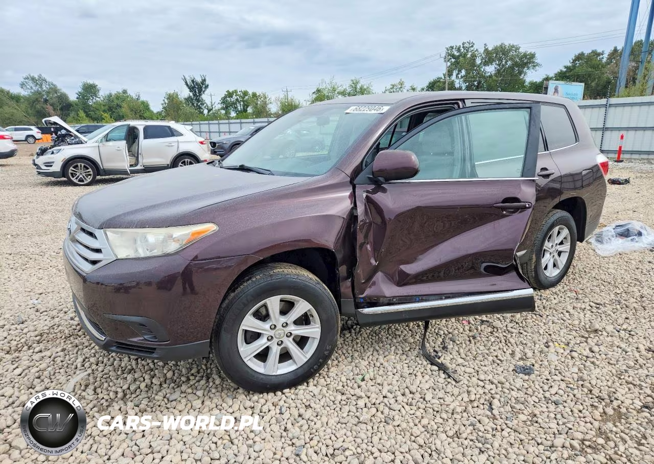 2013 Toyota Highlander Base – zdjęcie 1 z 13