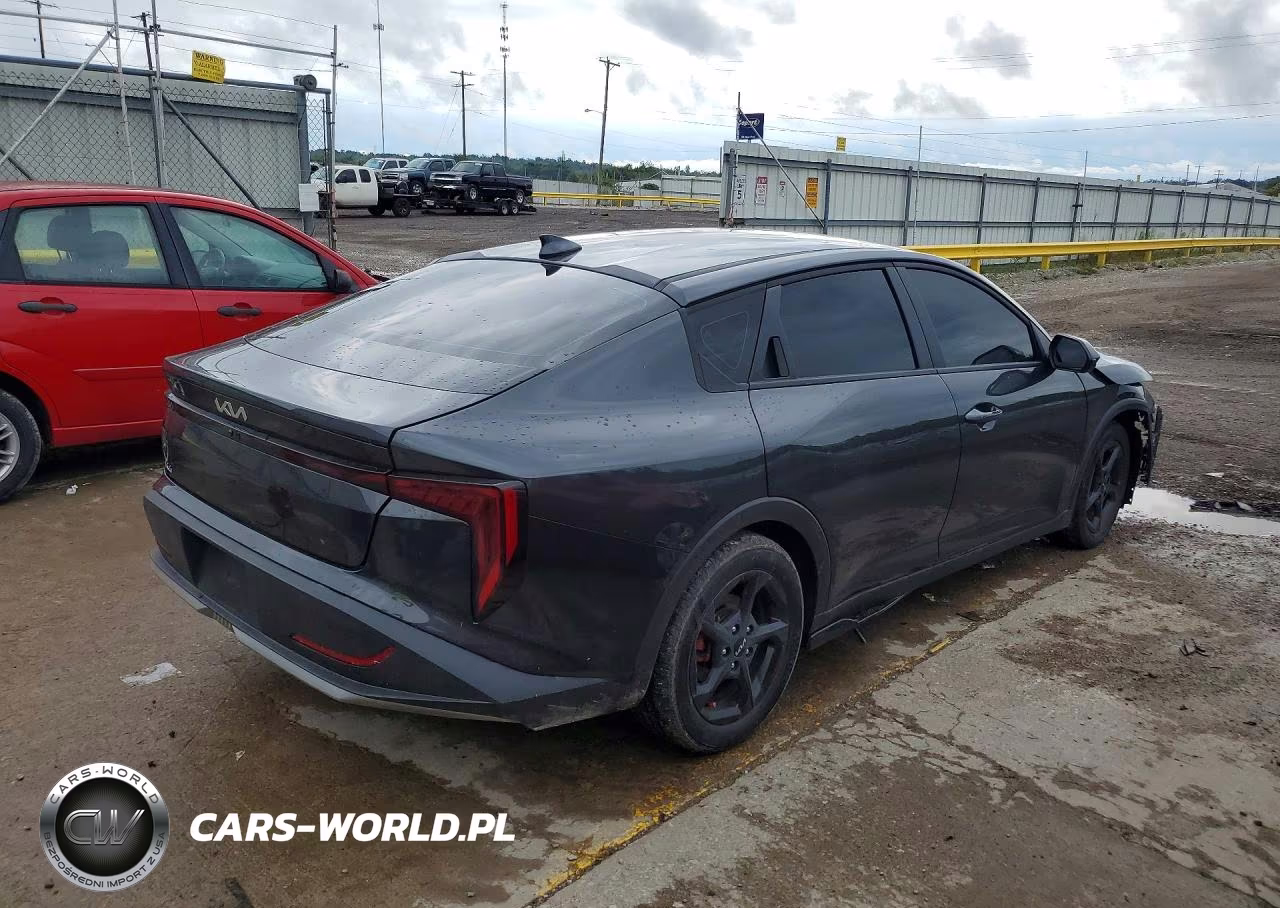 2025 Kia K4 Lxs VIN:3KPFT4DE2SE106121 - 3