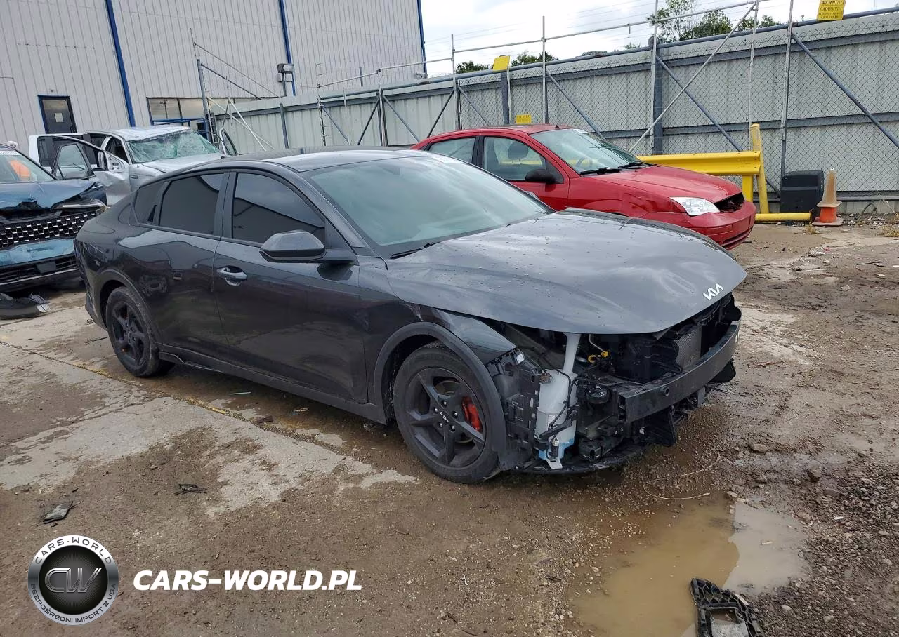 2025 Kia K4 Lxs VIN:3KPFT4DE2SE106121 - 4