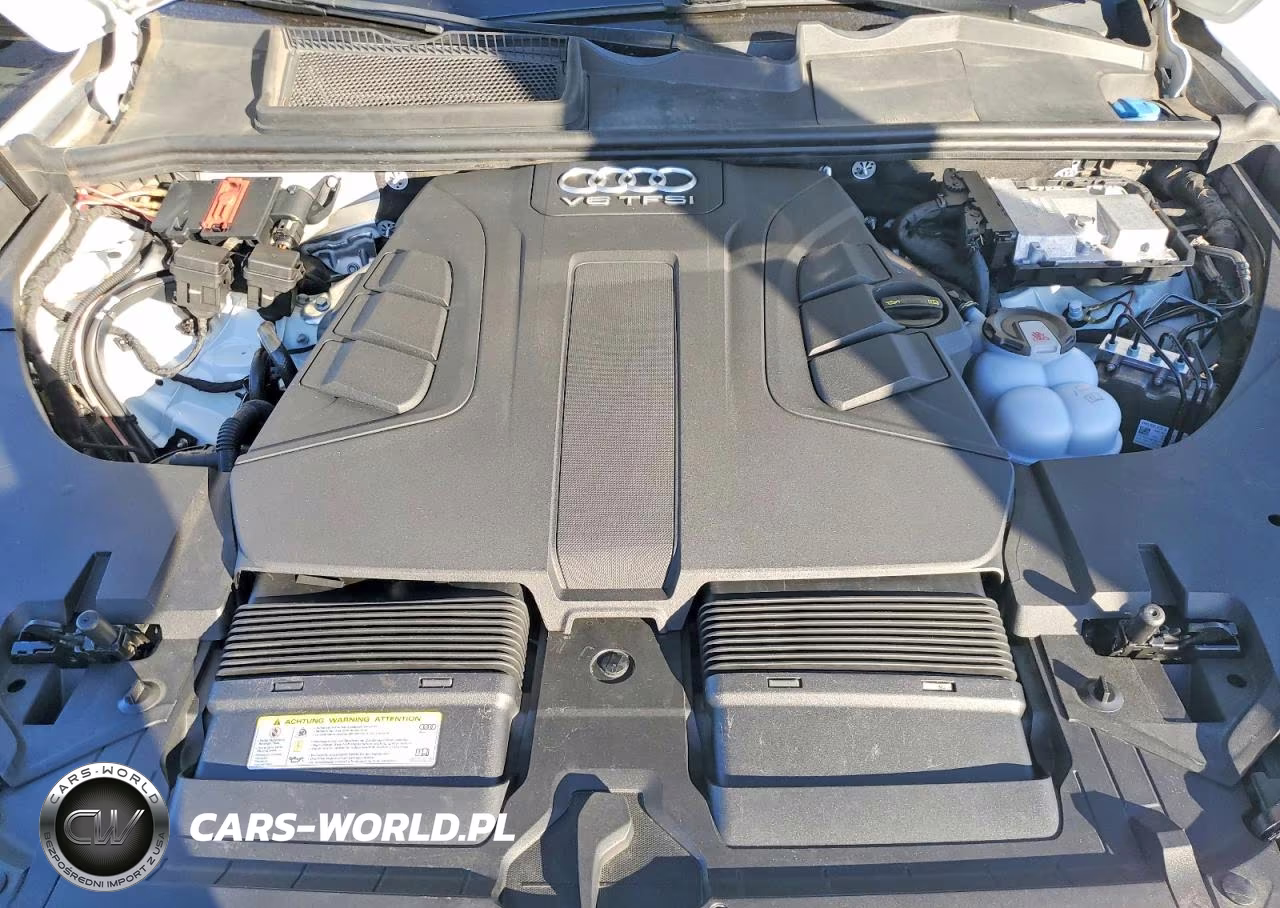 2018 Audi Q7 Premium VIN:WA1AAAF76JD012072 - 12