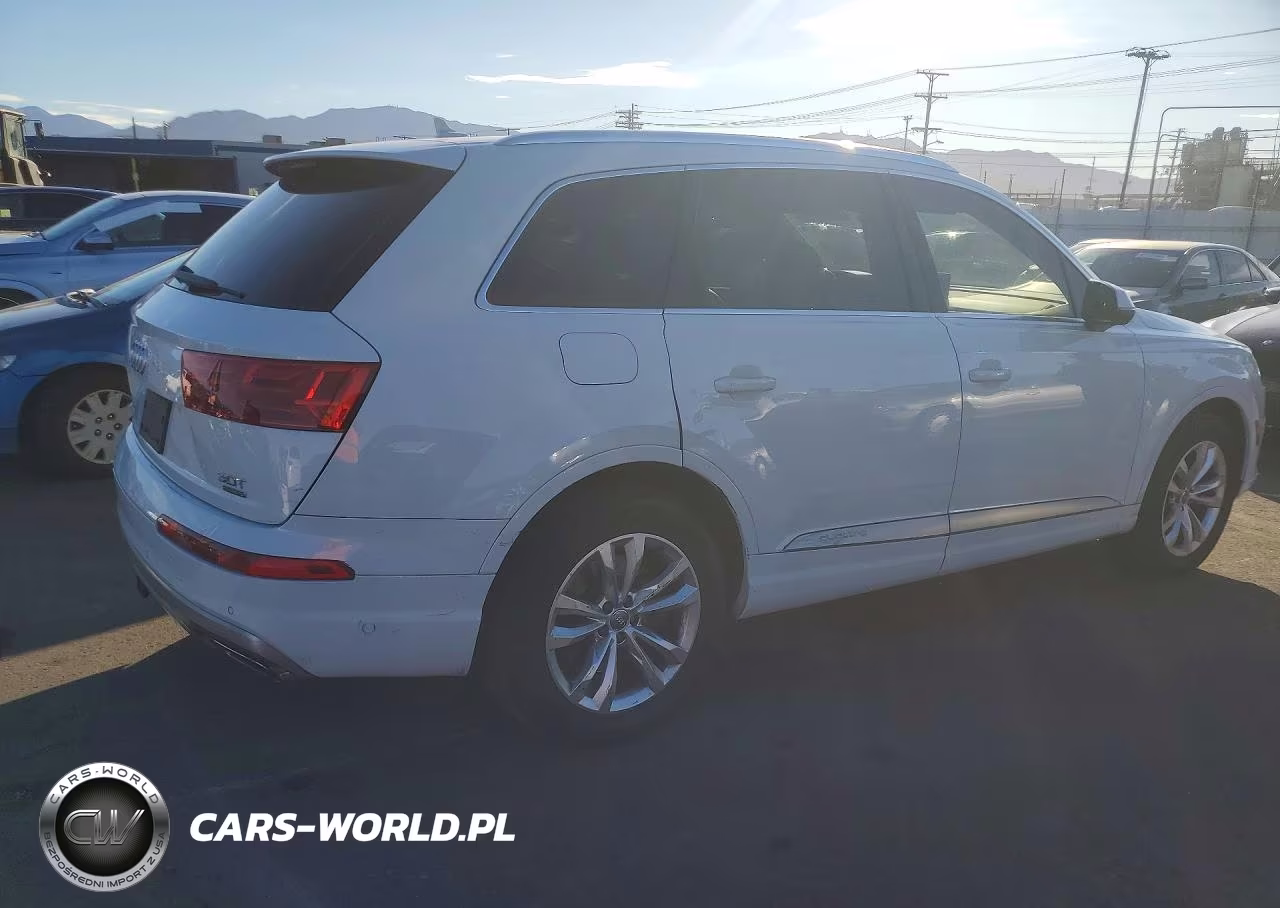 2018 Audi Q7 Premium VIN:WA1AAAF76JD012072 - 3