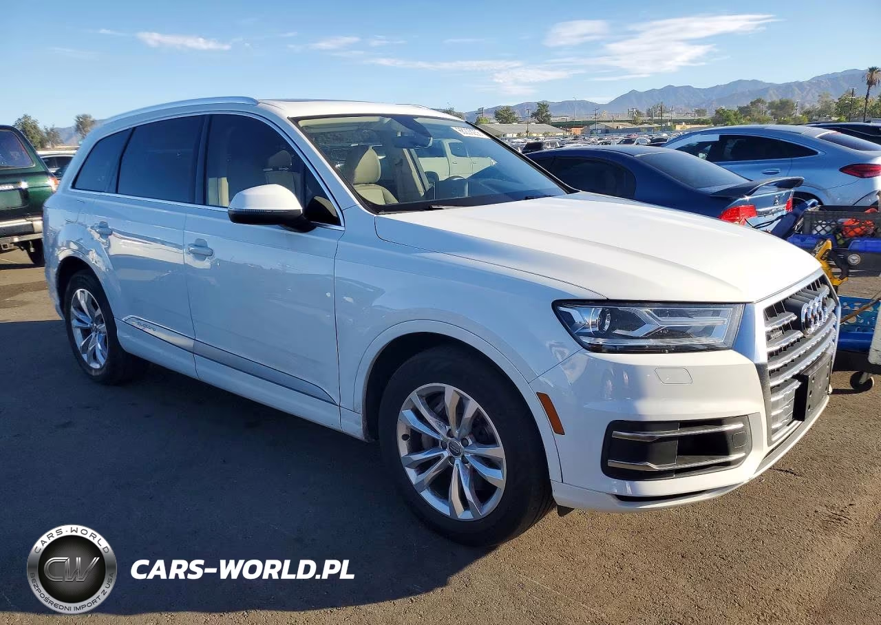 2018 Audi Q7 Premium VIN:WA1AAAF76JD012072 - 4