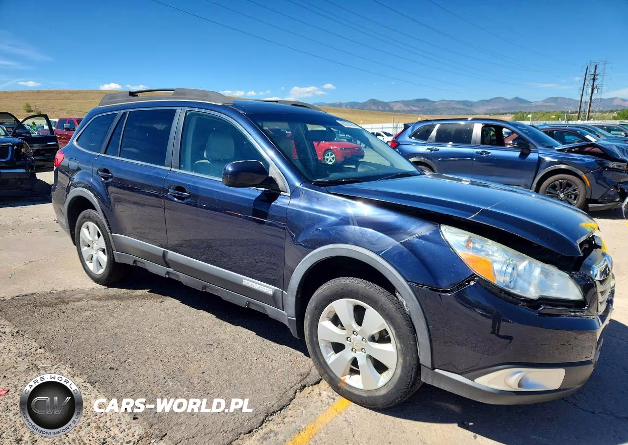 2012 Subaru Outback 2.5I Premium VIN:4S4BRBGC4C3214790 - 4