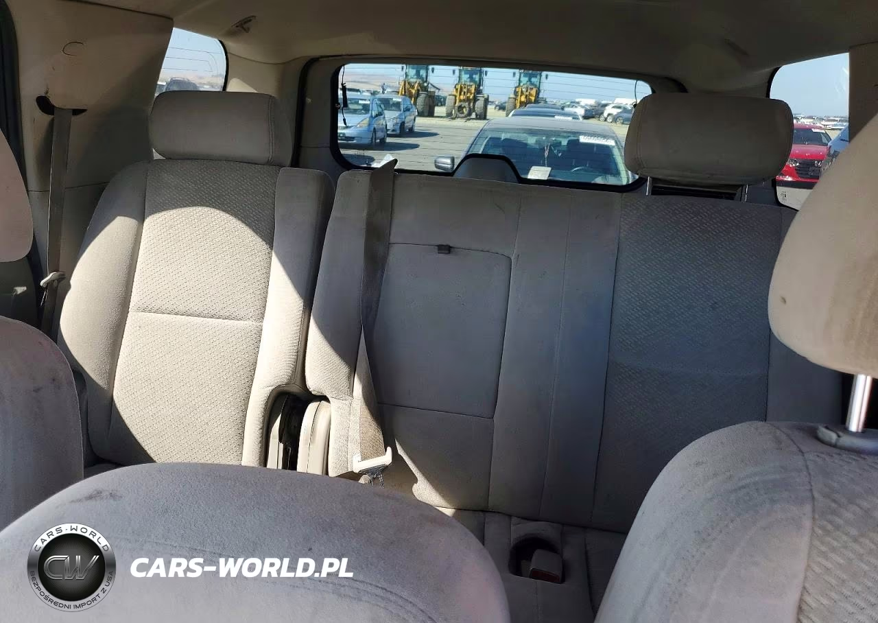 2007 GMC Yukon VIN:1GKFC13C77J359710 - 10