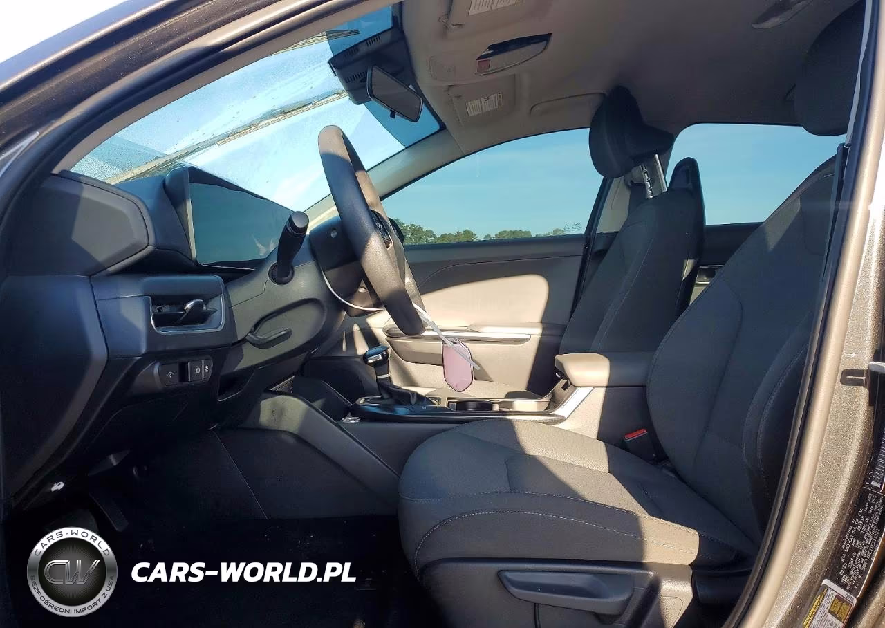 2025 Kia K4 Lx VIN:3KPFT4DE1SE211362 - 7