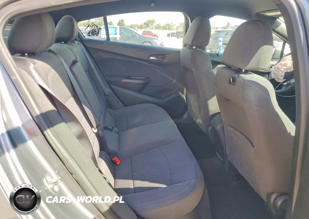 2018 Chevrolet Cruze Lt VIN:1G1BE5SMXJ7231576 - 10