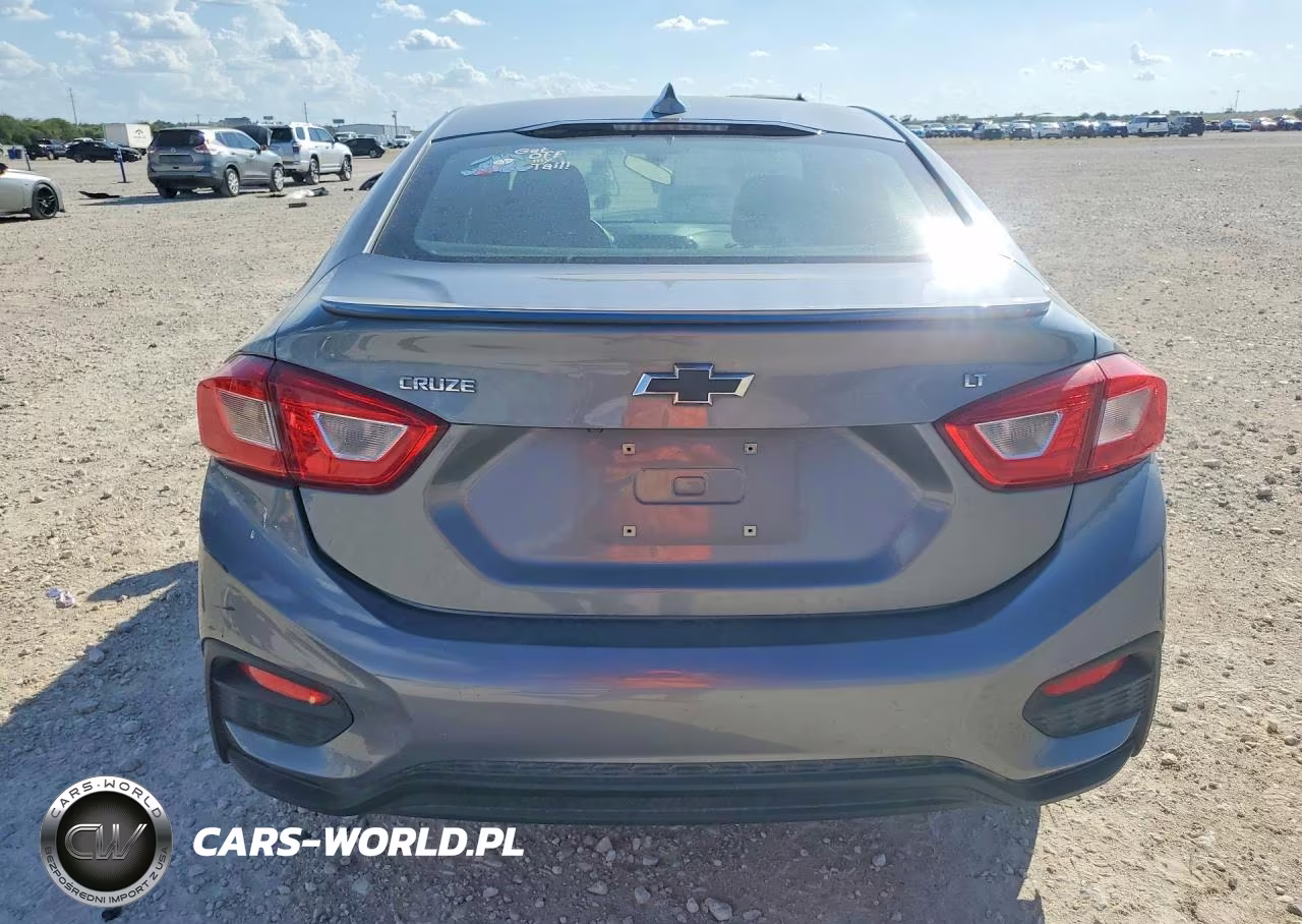 2018 Chevrolet Cruze Lt VIN:1G1BE5SMXJ7231576 - 6