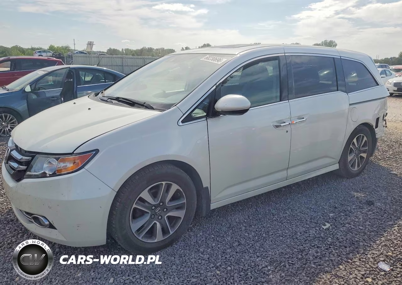 2015 Honda Odyssey Touring VIN:5FNRL5H92FB057647 - 1