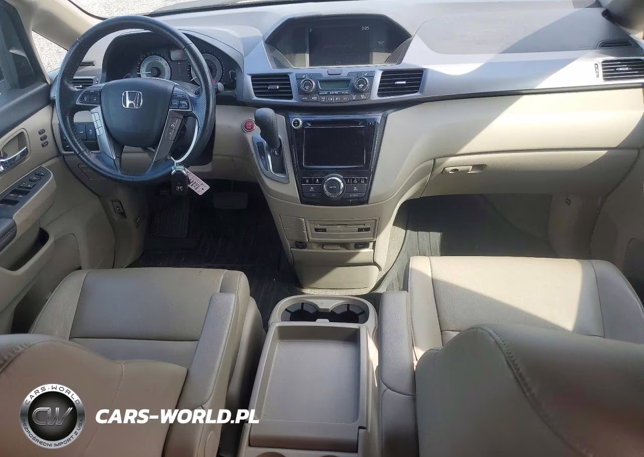 2015 Honda Odyssey Touring VIN:5FNRL5H92FB057647 - 8