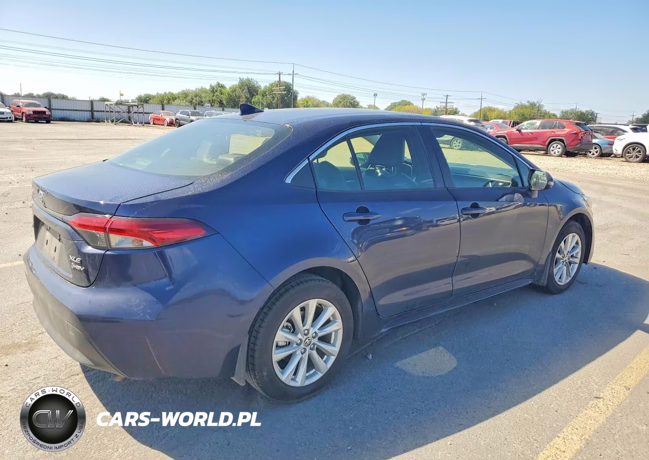 2026 Toyota Corolla Hybrid Xle VIN:JTDBCMFE6T3132774 - 3