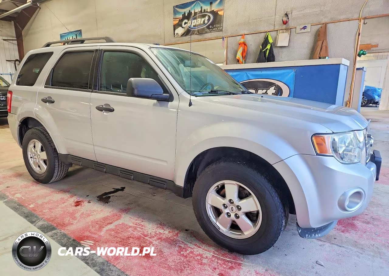 2011 Ford Escape Xlt VIN:1FMCU9DGXBKC47008 - 4