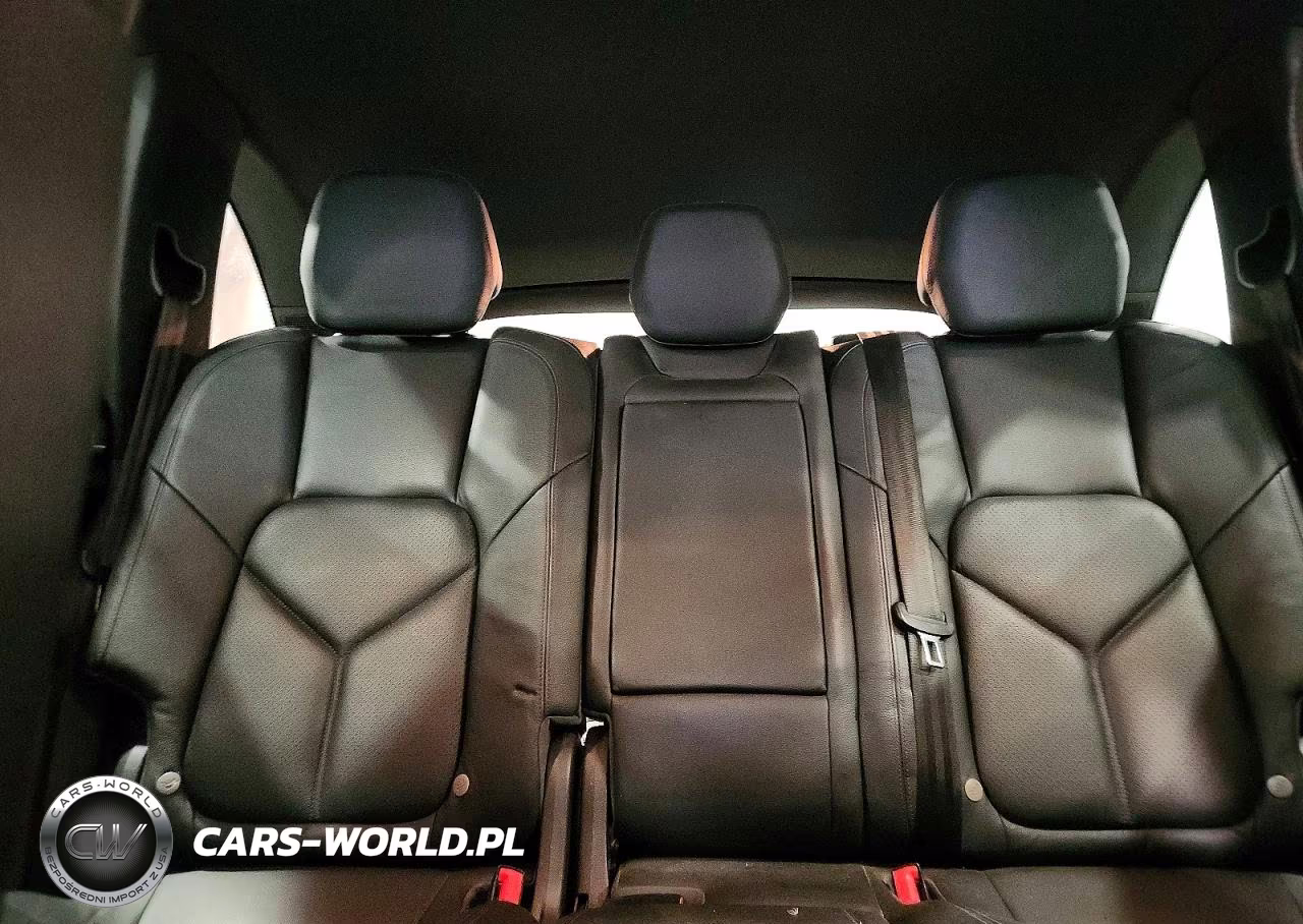2012 Porsche Cayenne VIN:WP1AA2A20CLA06895 - 10