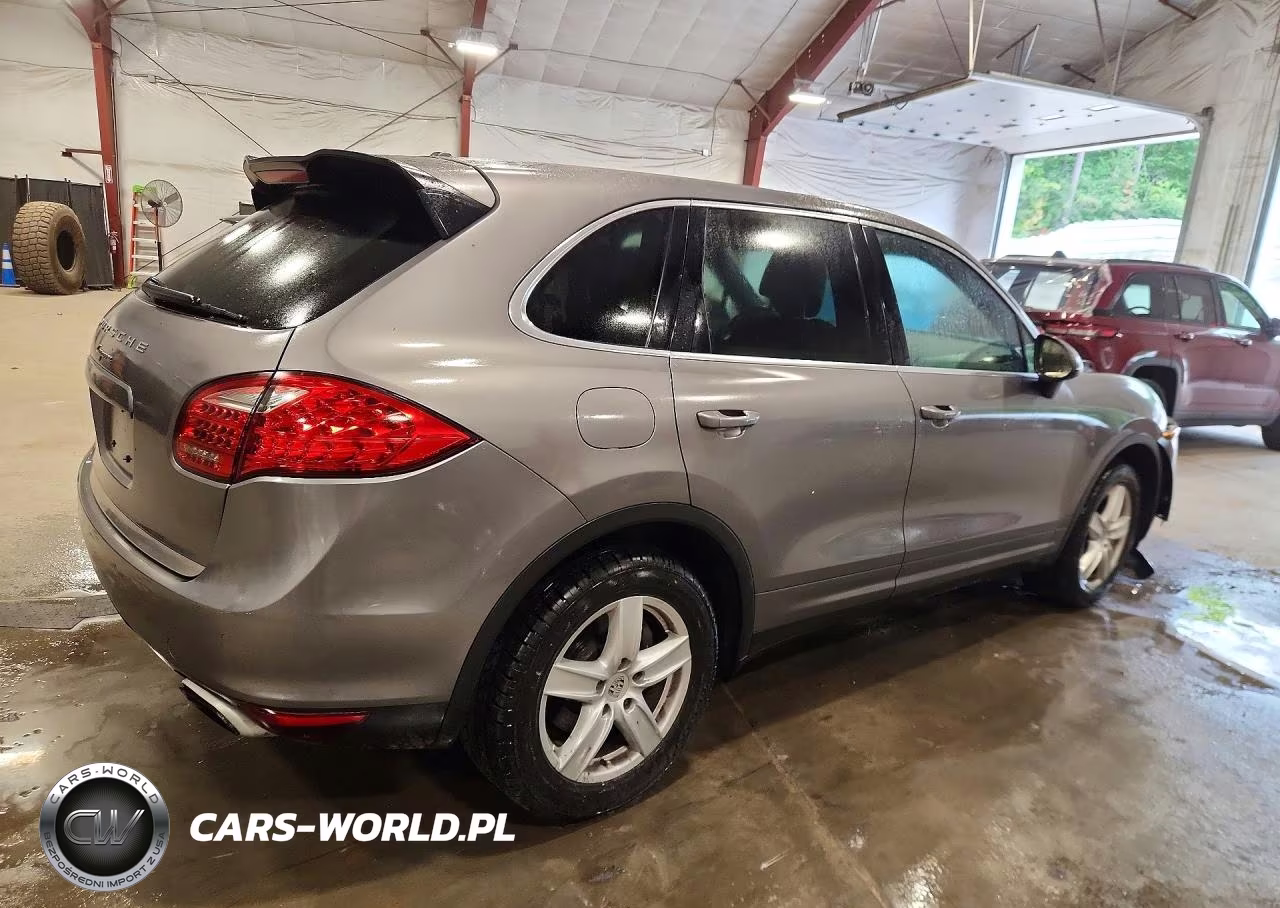 2012 Porsche Cayenne VIN:WP1AA2A20CLA06895 - 3