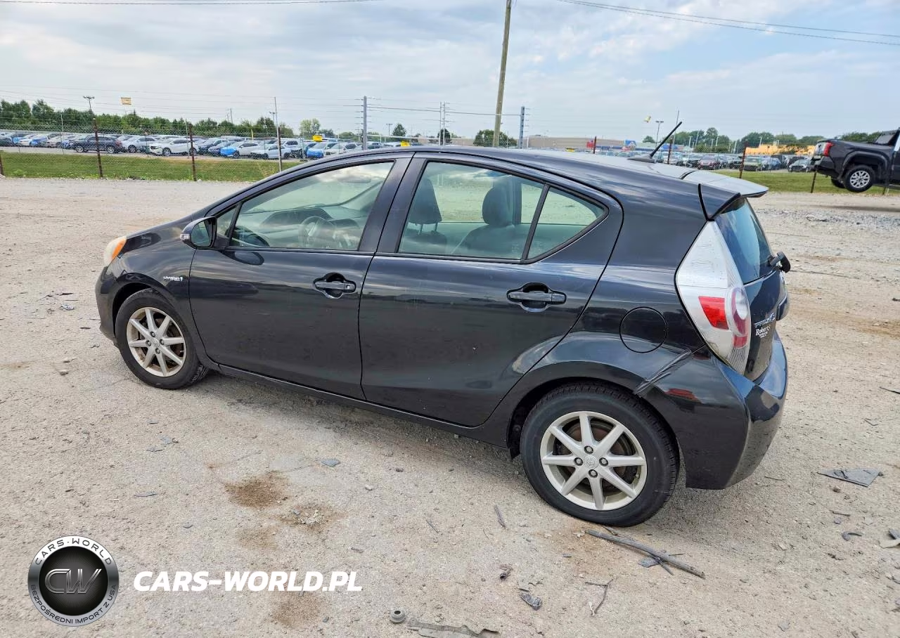 2012 Toyota Prius C Four VIN:JTDKDTB31C1024151 - 2