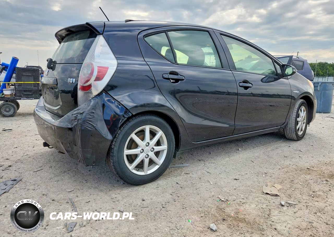 2012 Toyota Prius C Four VIN:JTDKDTB31C1024151 - 3