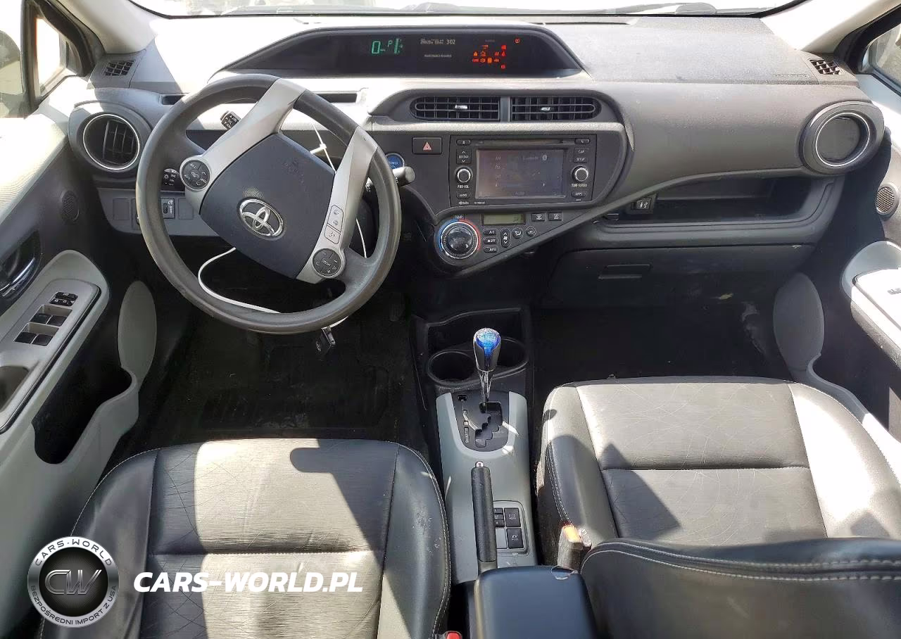 2012 Toyota Prius C Four VIN:JTDKDTB31C1024151 - 8