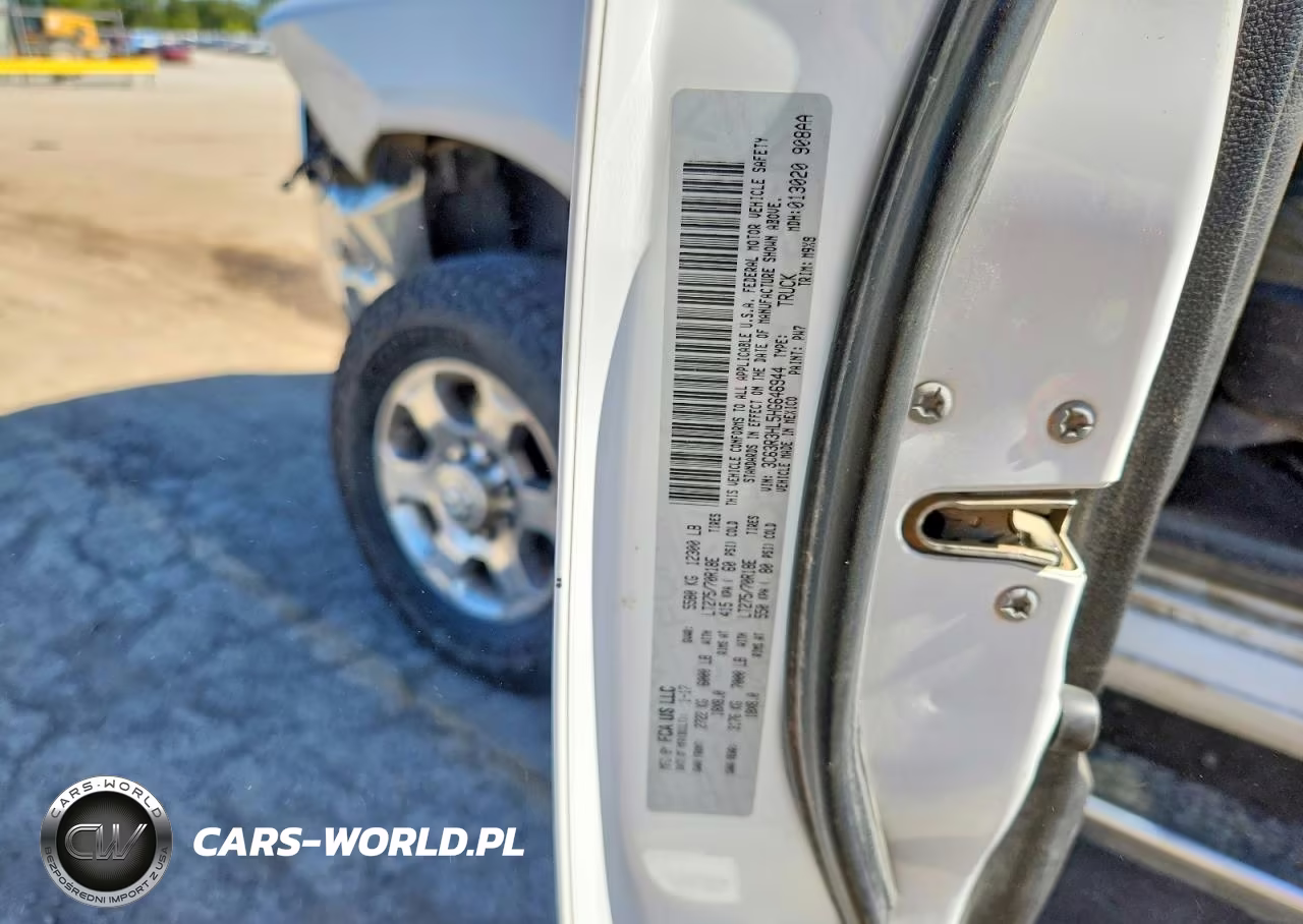2017 Ram 3500 Slt VIN:3C63R3HL5HG646944 - 12