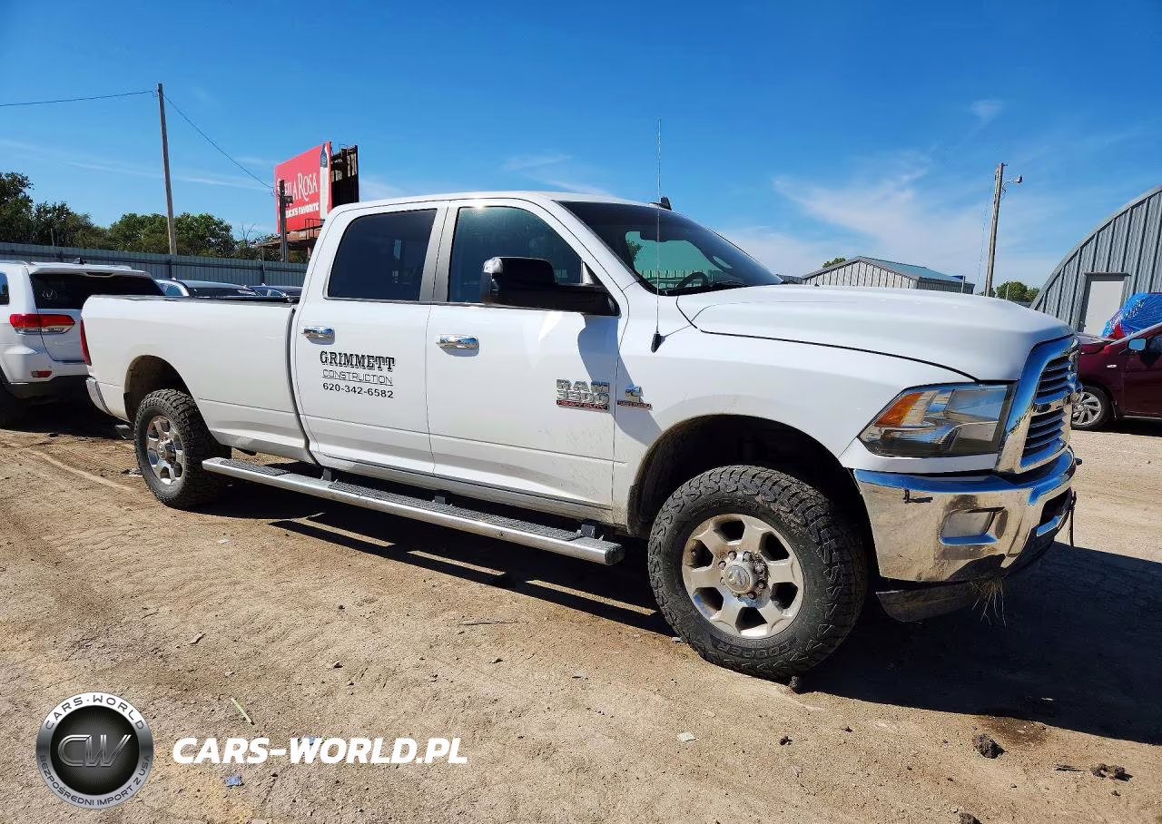 2017 Ram 3500 Slt VIN:3C63R3HL5HG646944 - 4
