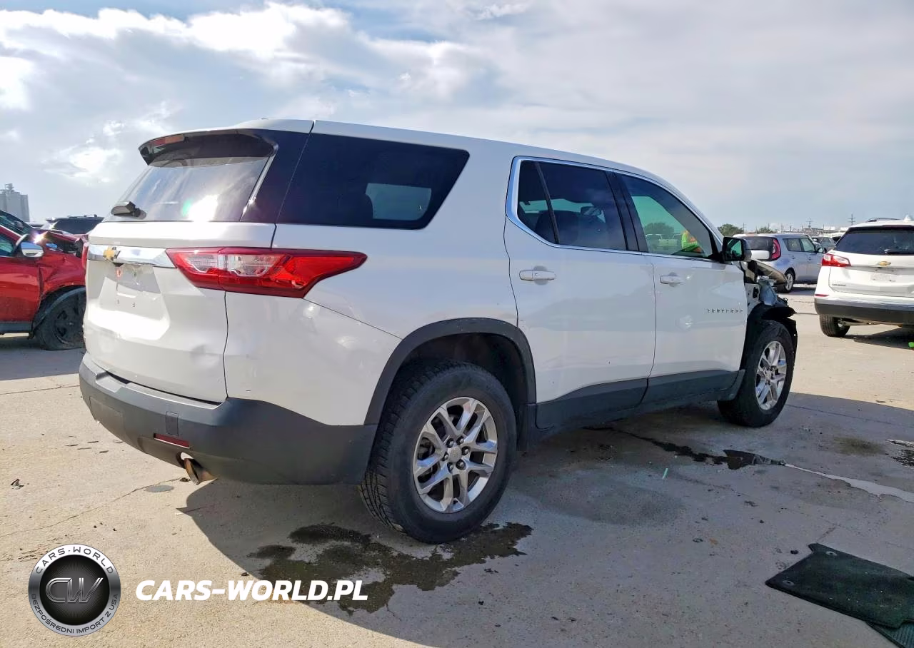2021 Chevrolet Traverse Ls VIN:1GNERFKW4MJ138504 - 3