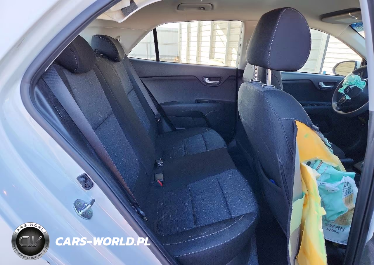2020 Kia Rio 5-Door S VIN:3KPA25AD1LE313616 - 10
