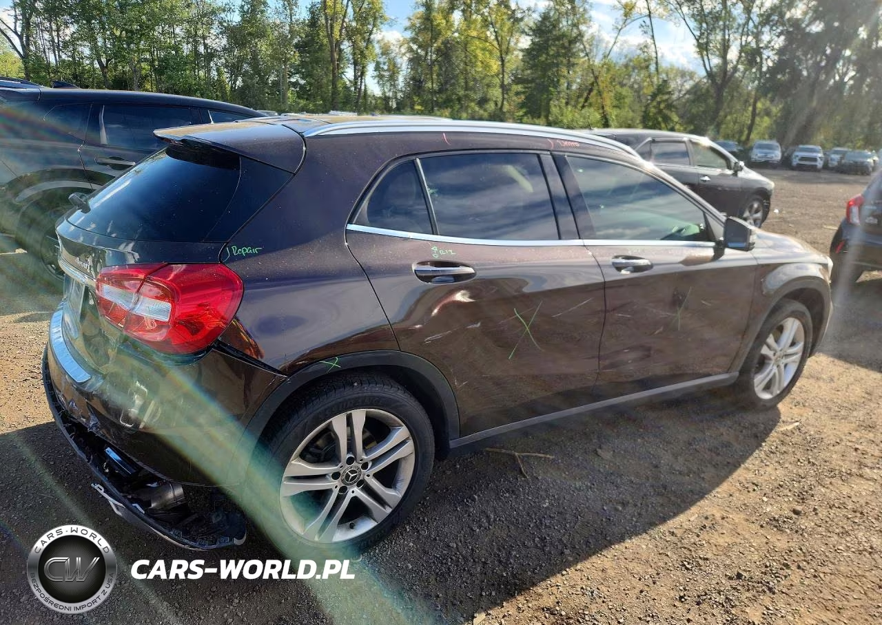 2018 Mercedes-Benz Gla 250 4Matic VIN:WDCTG4GB6JJ447039 - 3