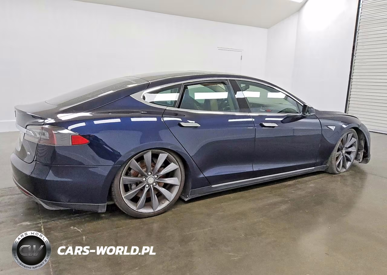 2014 Tesla Model S VIN:5YJSA1H17EFP39559 - 3
