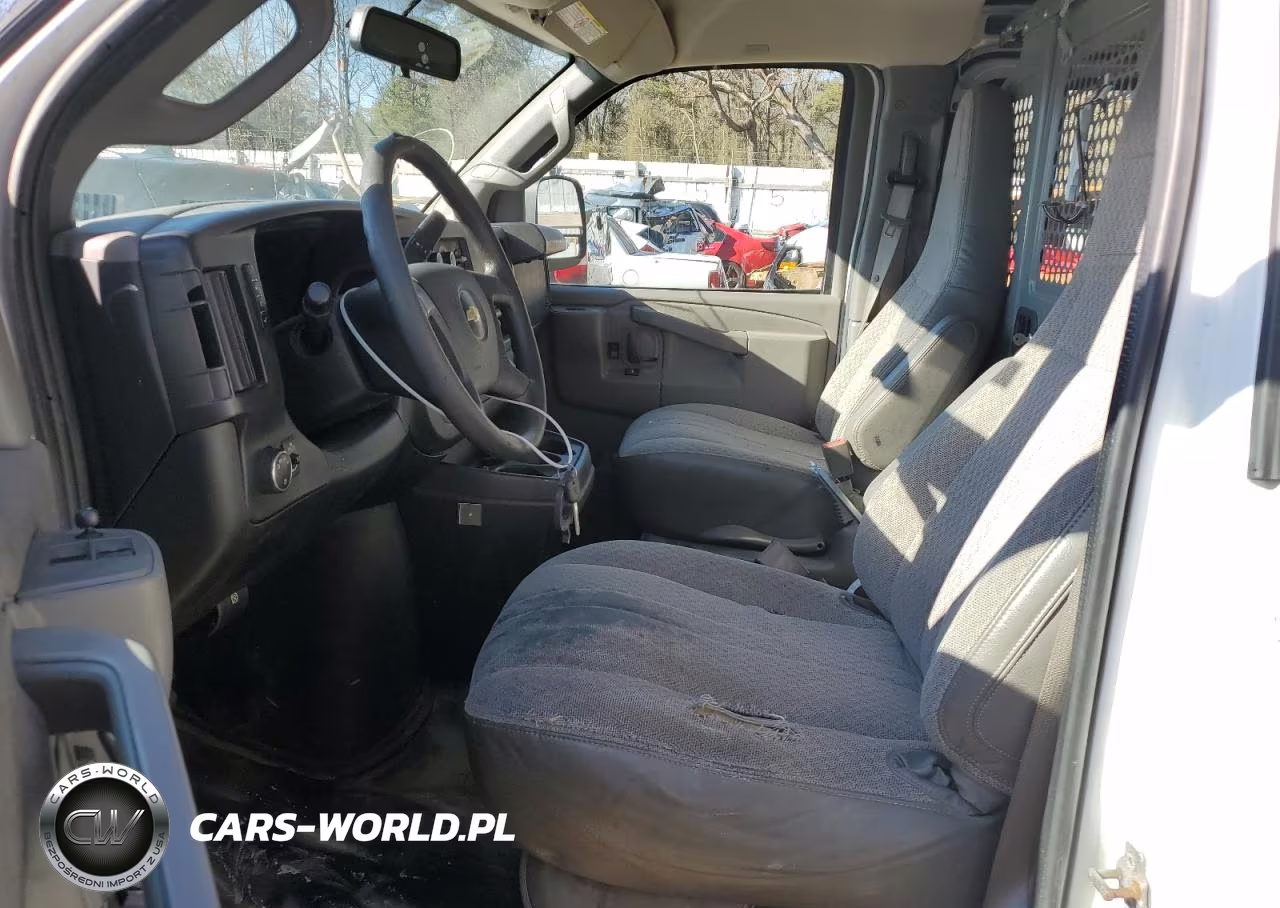 2017 Chevrolet Express G2500 VIN:1GCWGBFF0H1116527 - 7