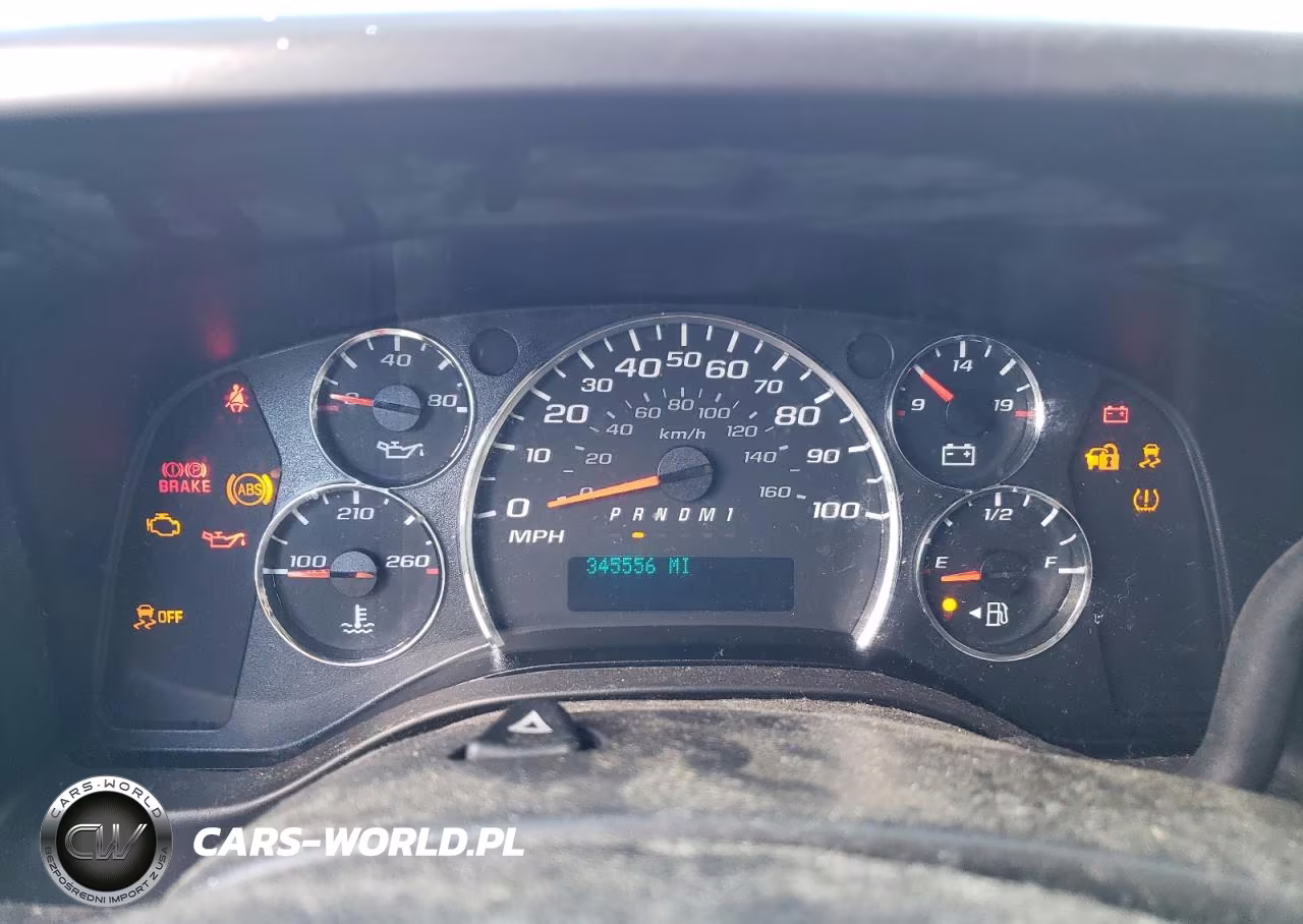 2017 Chevrolet Express G2500 VIN:1GCWGBFF0H1116527 - 9
