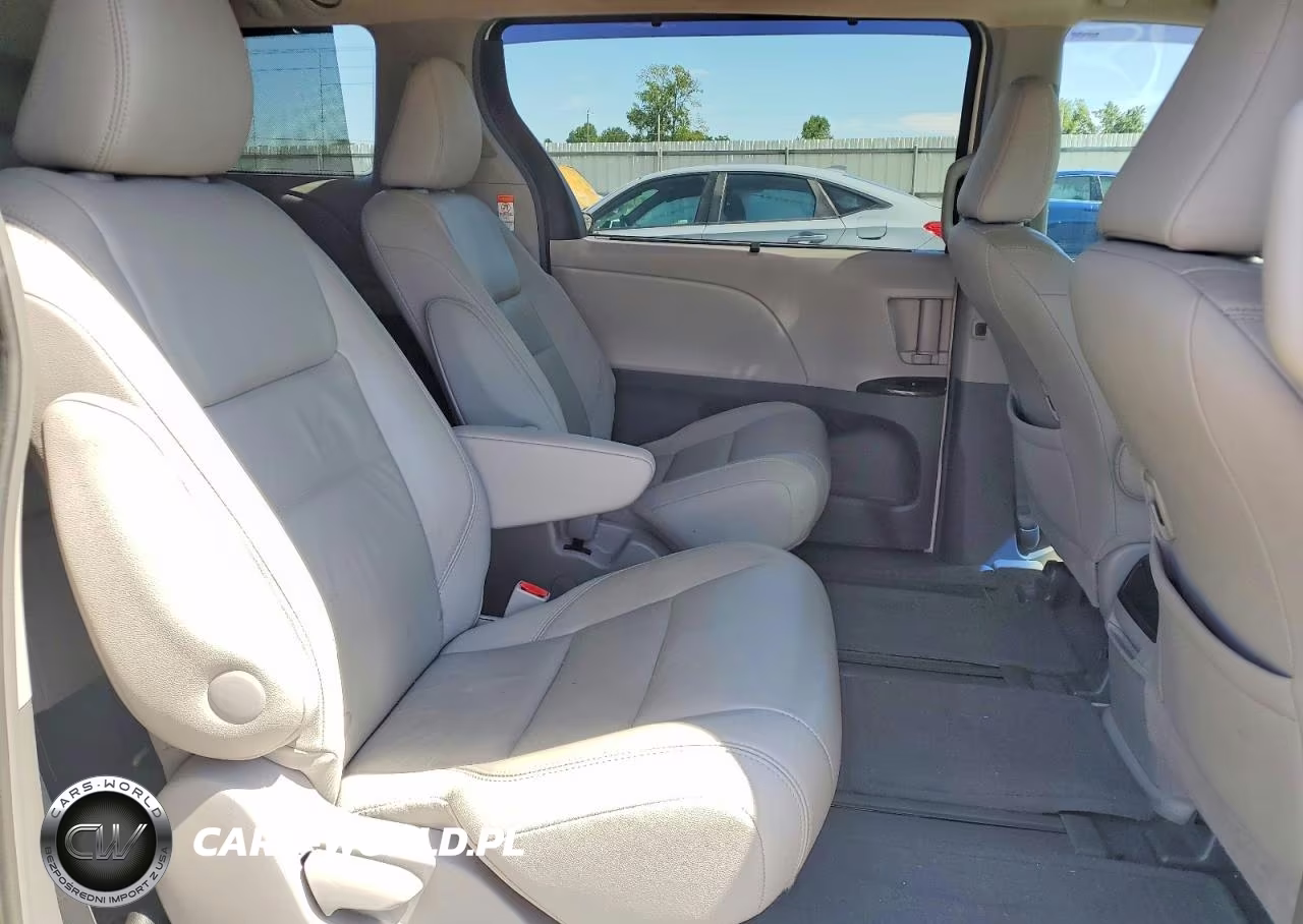 2015 Toyota Sienna Xle 7-Passenger VIN:5TDDK3DC6FS109747 - 11