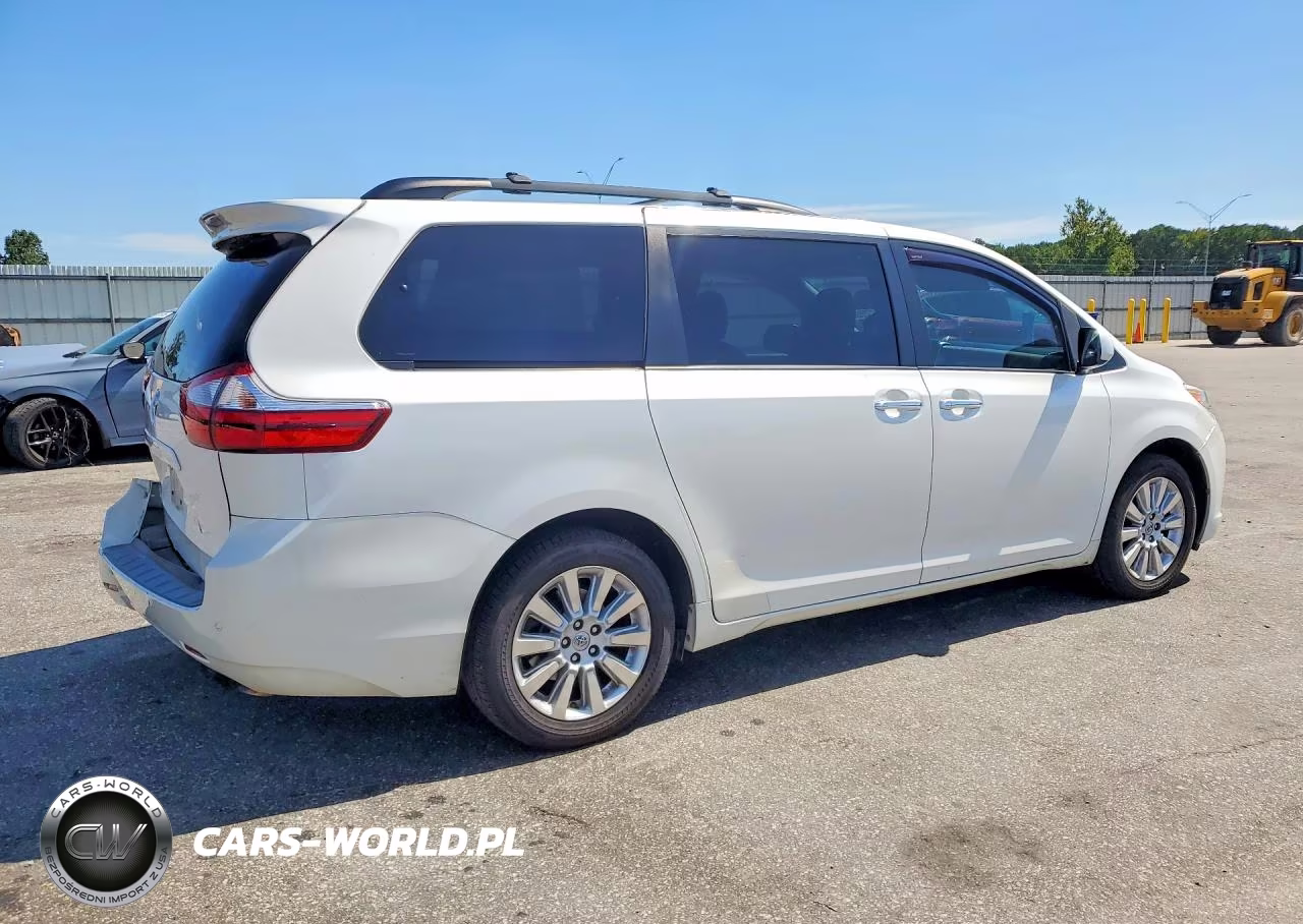 2015 Toyota Sienna Xle 7-Passenger VIN:5TDDK3DC6FS109747 - 3