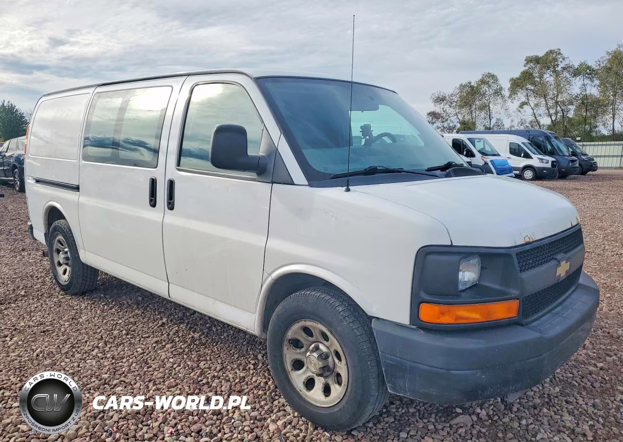 2013 Chevrolet Express G1500 VIN:1GCSGAFX5D1162687 - 4