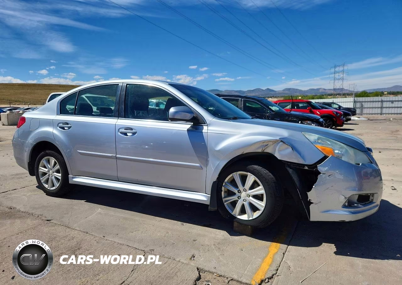 2012 Subaru Legacy 2.5I Premium VIN:4S3BMCC63C3018297 - 4