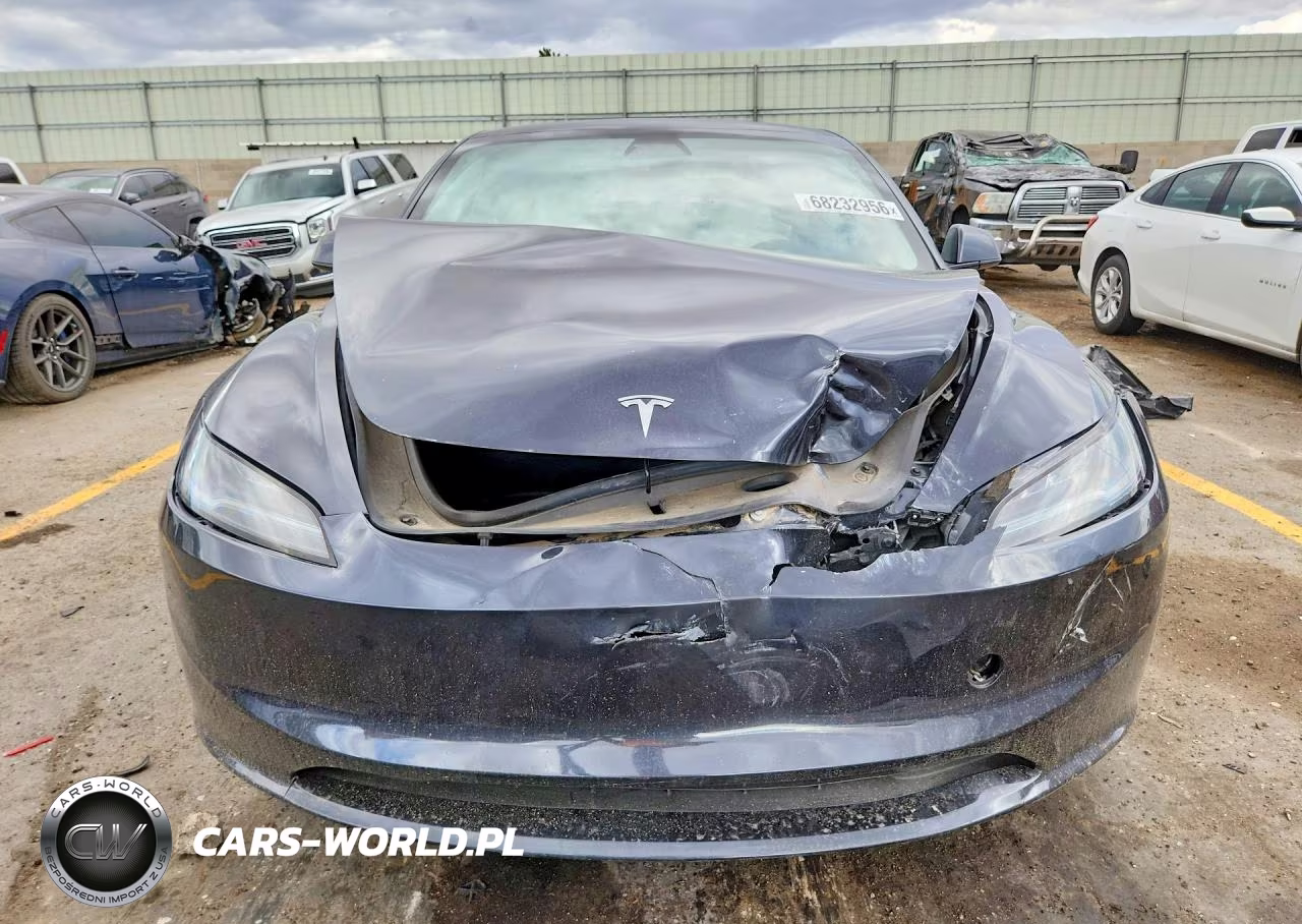 2025 Tesla Model 3 VIN:5YJ3E1EA1SF973351 - 5