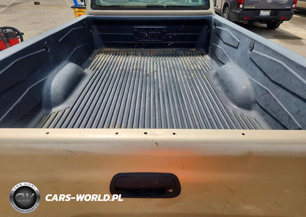 2006 Toyota Tundra Base VIN:5TBJU32106S473931 - 10