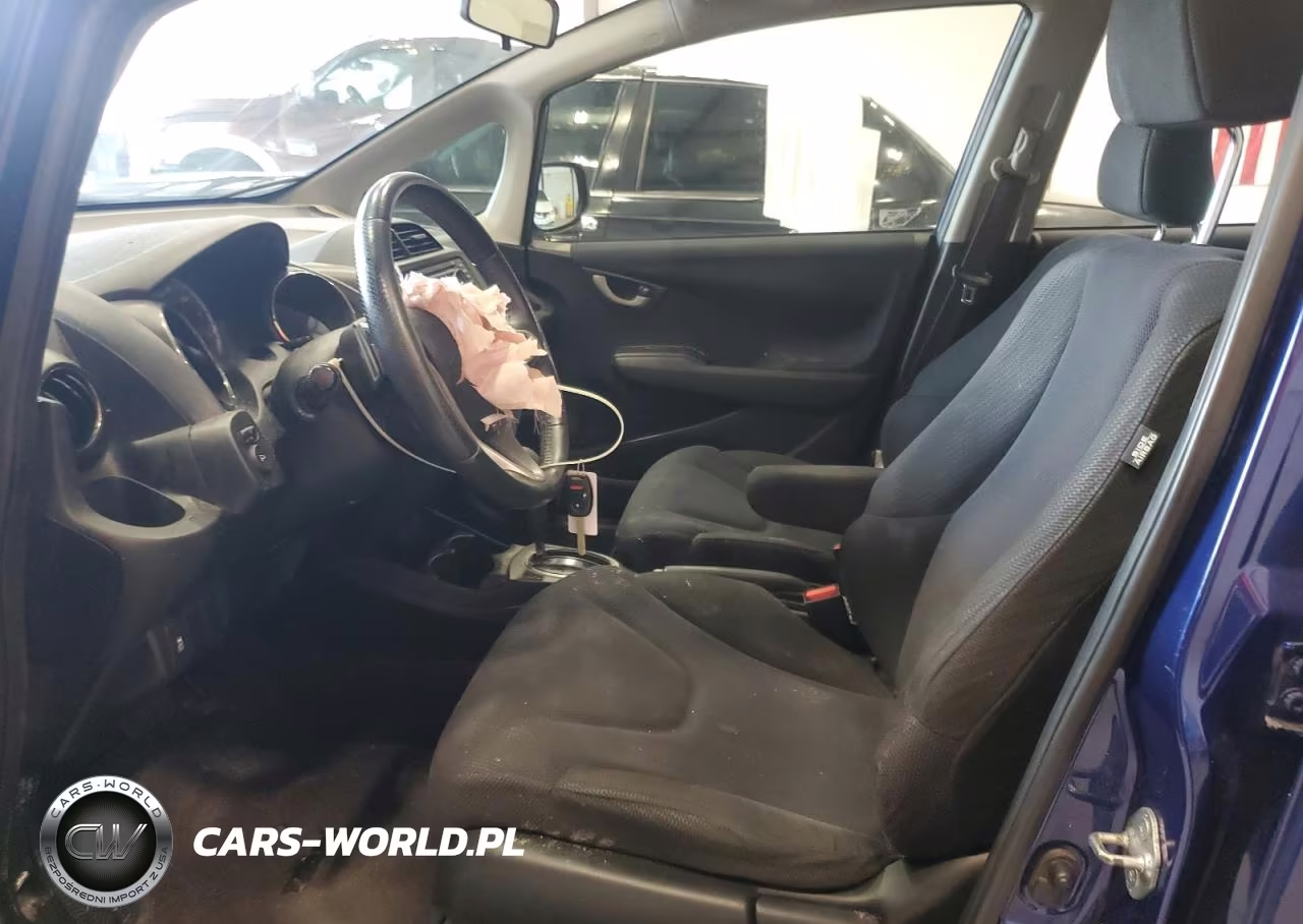 2013 Honda Fit Sport VIN:JHMGE8H68DC043415 - 7