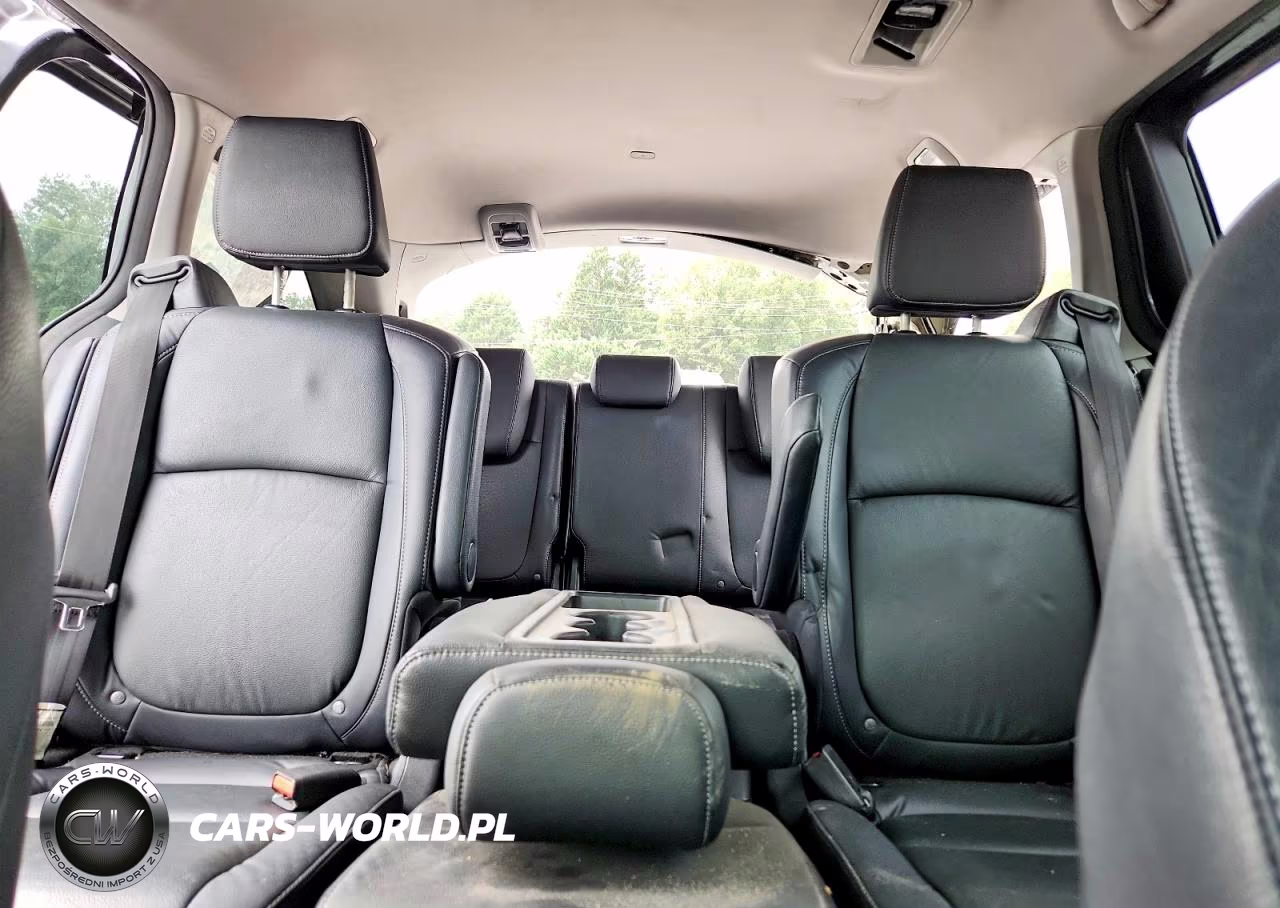 2021 Honda Odyssey Touring VIN:5FNRL6H82MB030443 - 10