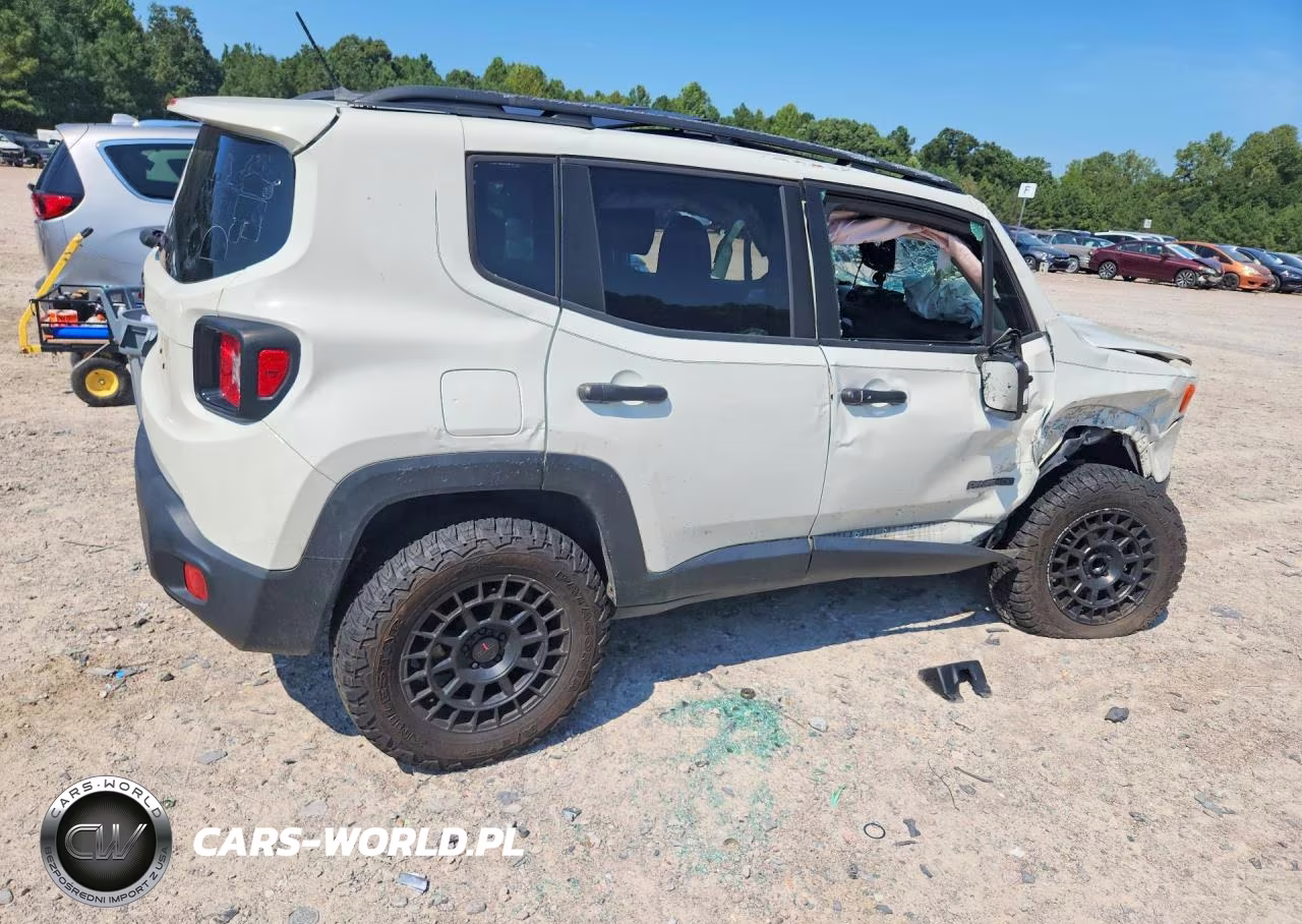 2017 Jeep Renegade Latitude VIN:ZACCJBBB4HPF02813 - 3