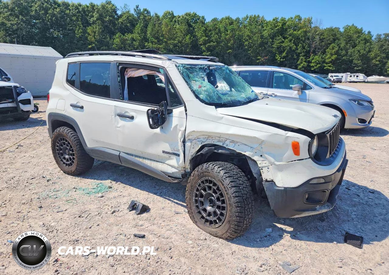 2017 Jeep Renegade Latitude VIN:ZACCJBBB4HPF02813 - 4