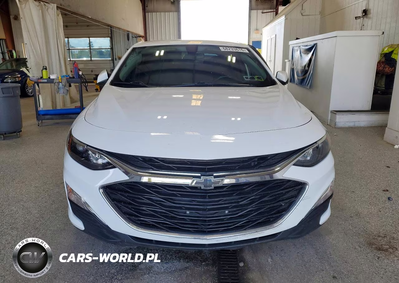 2021 Chevrolet Malibu Rs VIN:1G1ZG5ST5MF045356 - 5