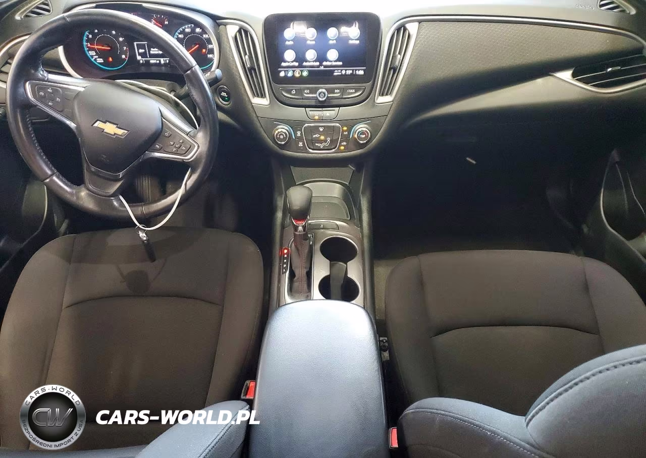 2021 Chevrolet Malibu Rs VIN:1G1ZG5ST5MF045356 - 8
