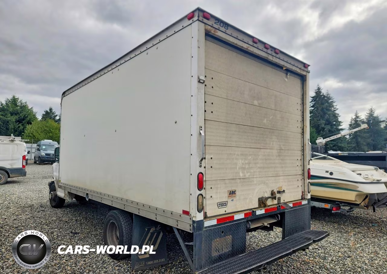 2007 Chevrolet Express Box Truck VIN:1GBJG31UX71104846 - 2