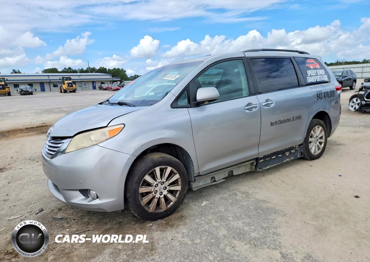 2011 Toyota Sienna Limited 7-Passenger – zdjęcie 1 z 13