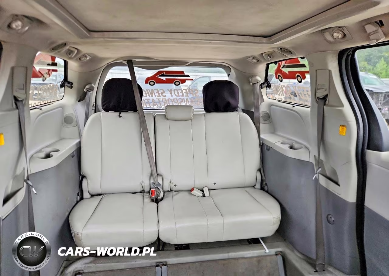 2011 Toyota Sienna Limited 7-Passenger VIN:5TDYK3DC0BS111053 - 10