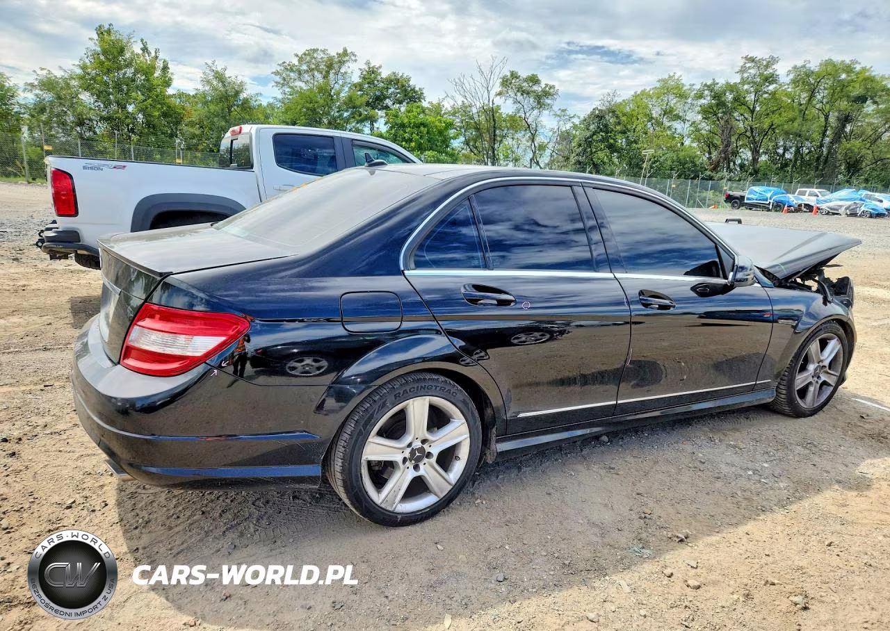 2011 Mercedes-Benz C 300 4Matic VIN:WDDGF8BB6BR150659 - 3