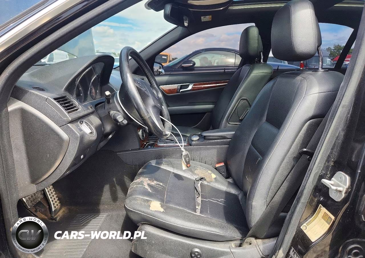 2011 Mercedes-Benz C 300 4Matic VIN:WDDGF8BB6BR150659 - 7