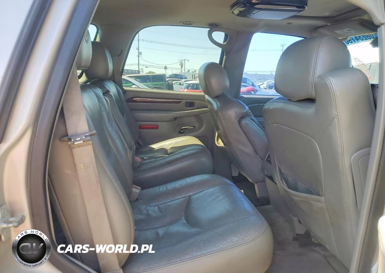 2005 Cadillac Escalade Luxury VIN:1GYEC63T45R118605 - 11
